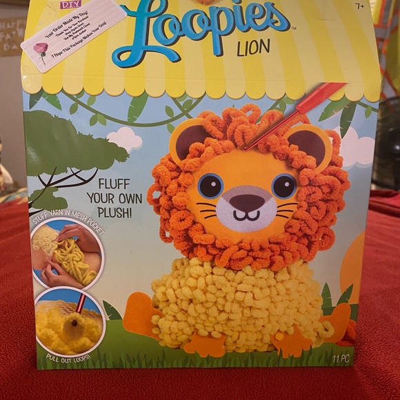 Alex diy loonies lion - Picture 2 of 2